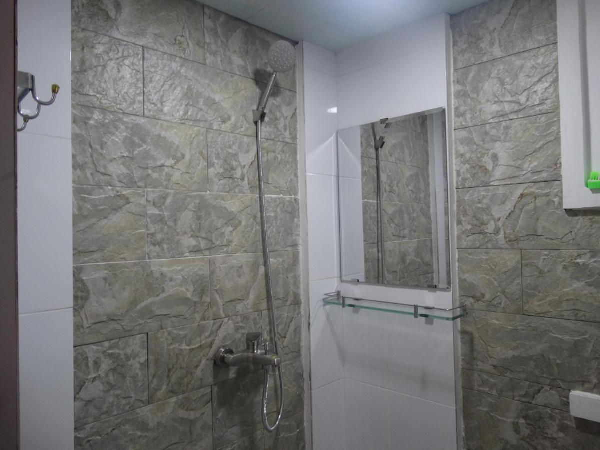 Tan ThàNh Hotel Хошимин Екстериор снимка
