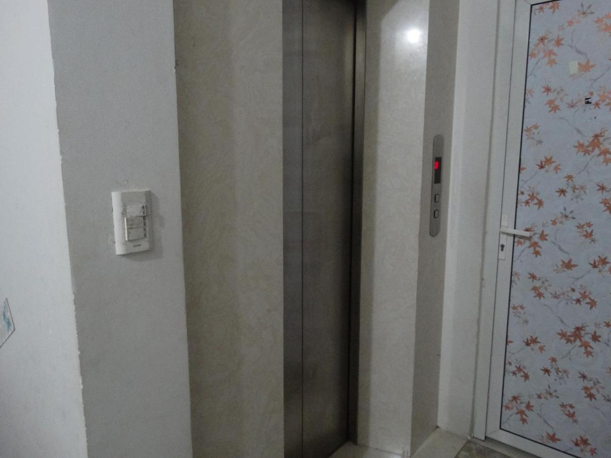 Tan ThàNh Hotel Хошимин Екстериор снимка